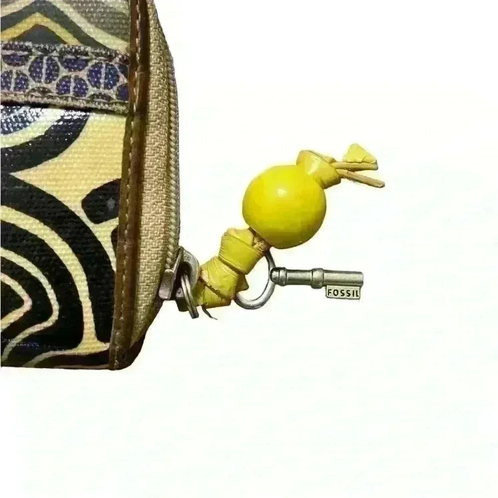 Fossil Key Per Beige Zip Around Wallet